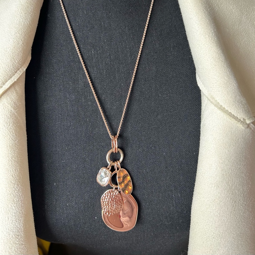 Premier Designs Front Toggle Clasp Dangle Necklace